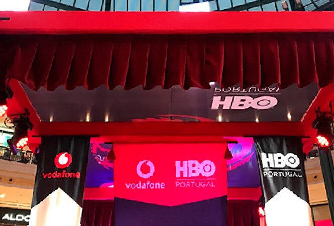 Customization of structures for commercial spaces